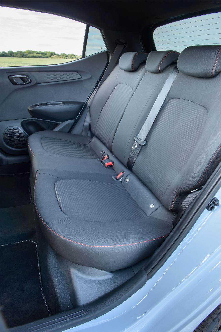 Интерьер Hyundai i10 N Line 2020 года  (UK) (фото 51 из 64)